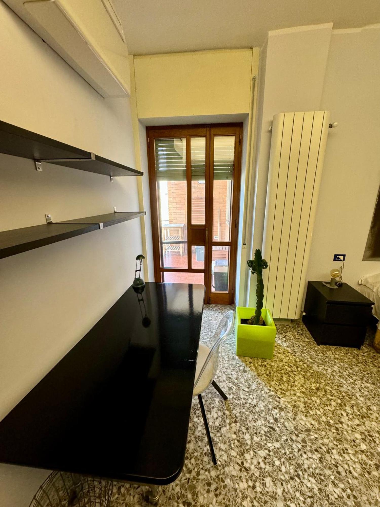 4 Balconi House- Appartamento Moderno A เลชเช ภายนอก รูปภาพ