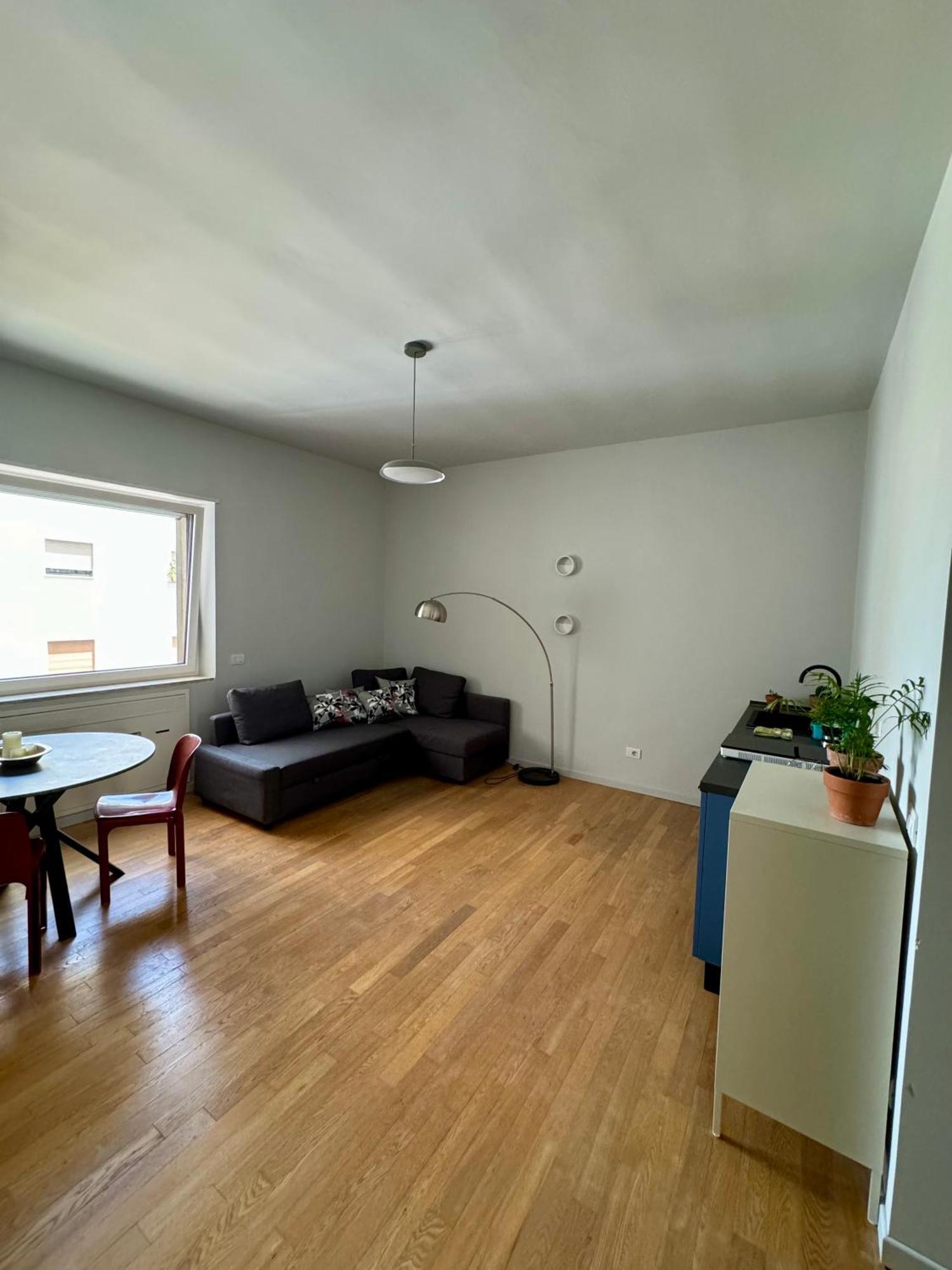 4 Balconi House- Appartamento Moderno A เลชเช ภายนอก รูปภาพ